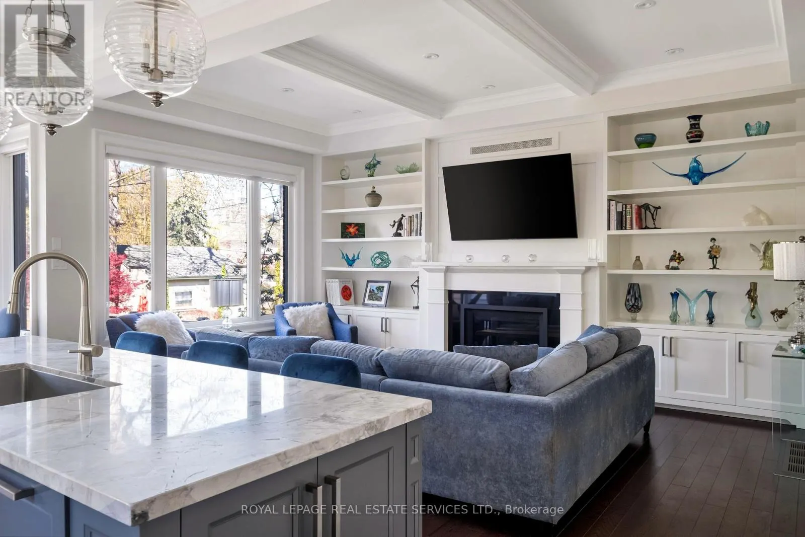 390 WALMER ROAD W