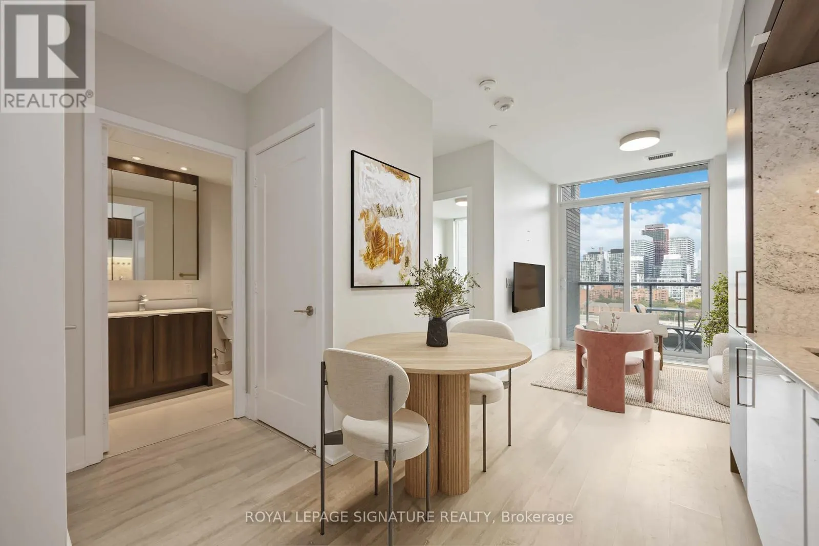 G PH 29 - 1 EDGEWATER DRIVE