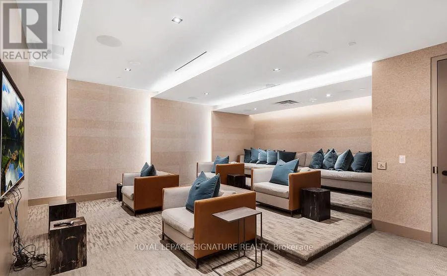 G PH 29 - 1 EDGEWATER DRIVE