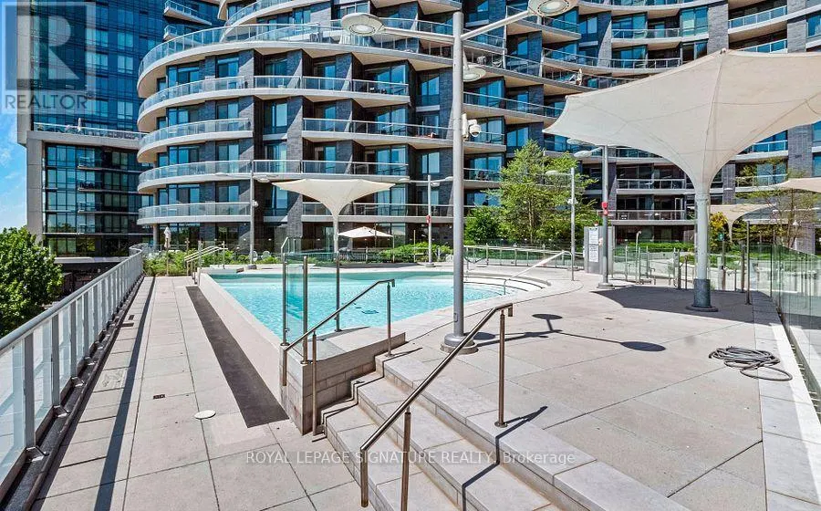 G PH 29 - 1 EDGEWATER DRIVE