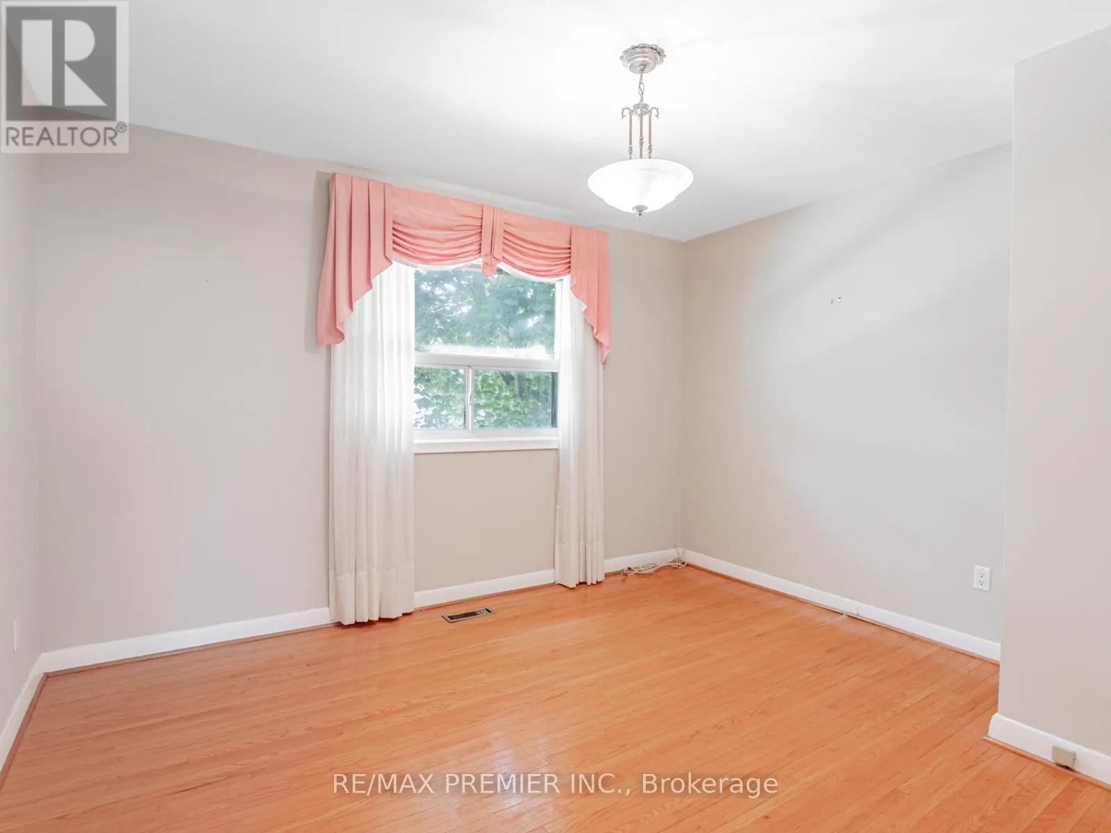 150 CODSELL AVENUE