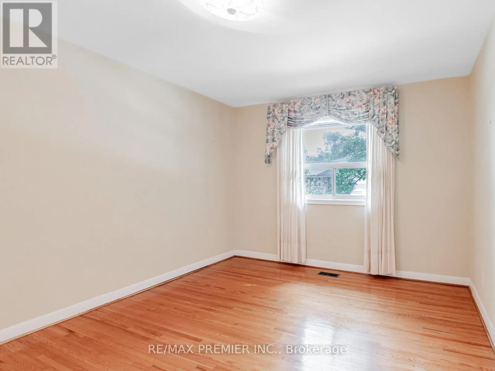 150 CODSELL AVENUE