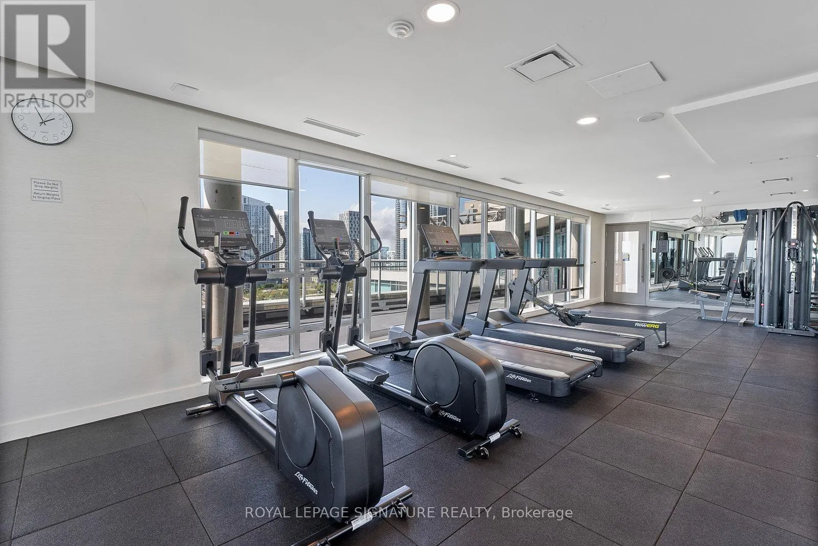 1407 - 410 QUEENS QUAY W