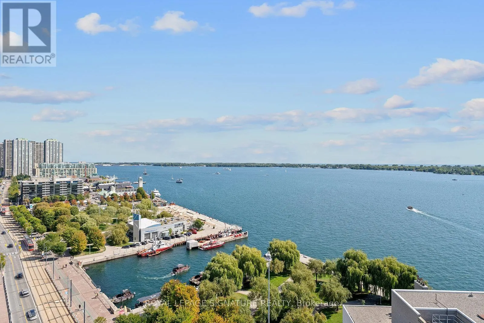 1407 - 410 QUEENS QUAY W