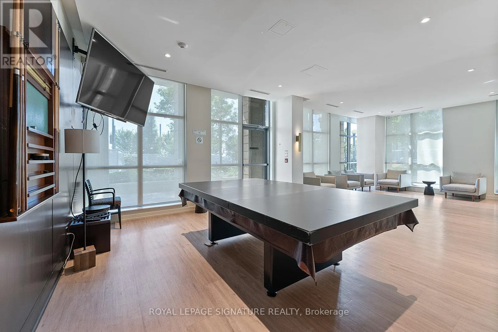 1407 - 410 QUEENS QUAY W