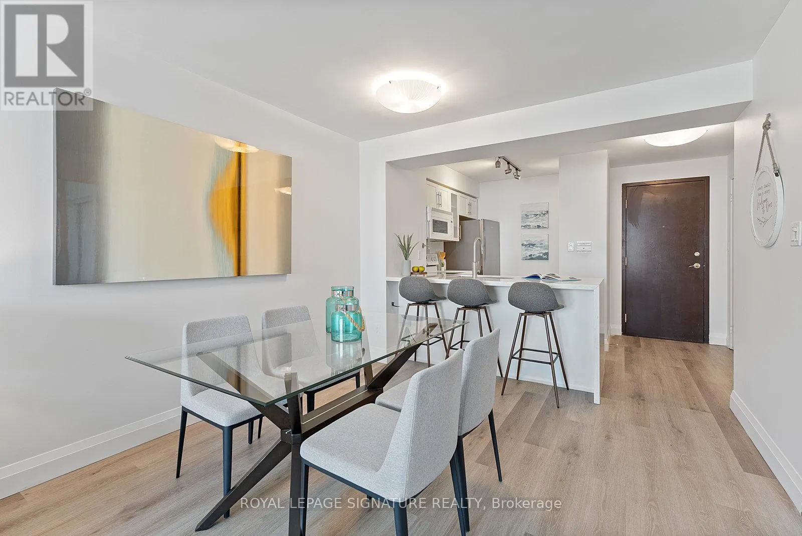 1407 - 410 QUEENS QUAY W