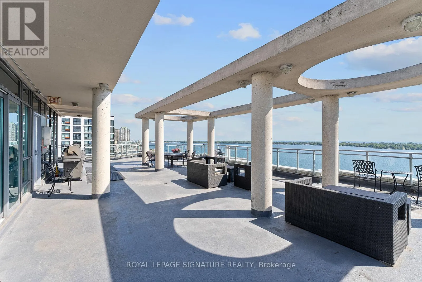 1407 - 410 QUEENS QUAY W