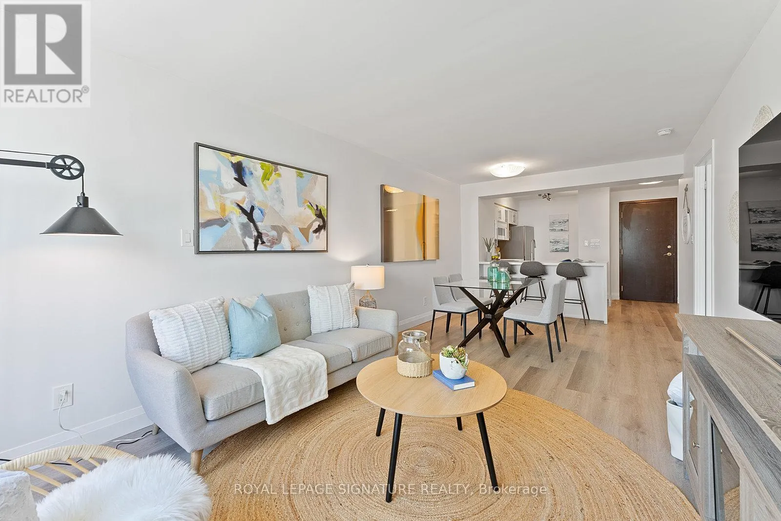 1407 - 410 QUEENS QUAY W