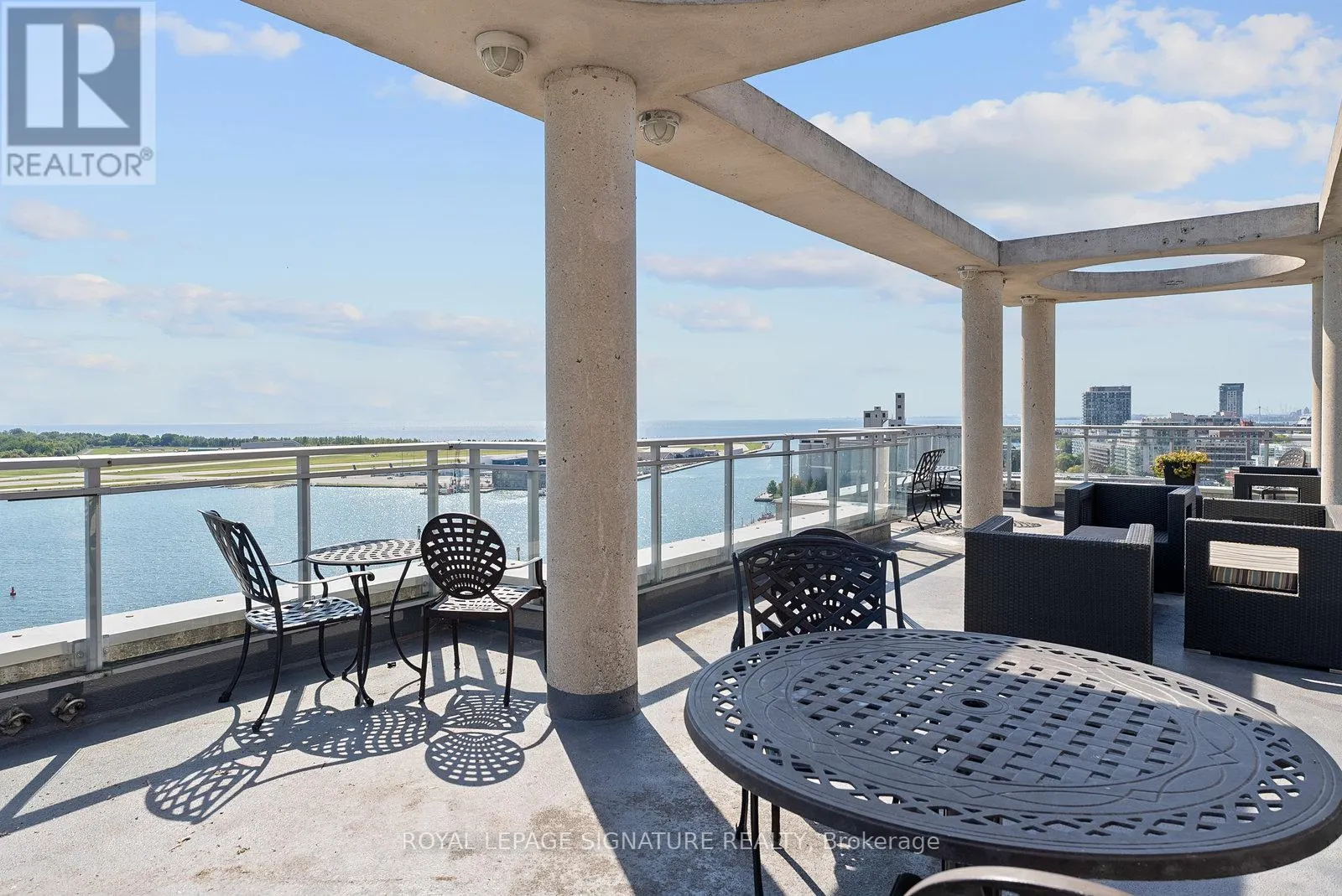 1407 - 410 QUEENS QUAY W