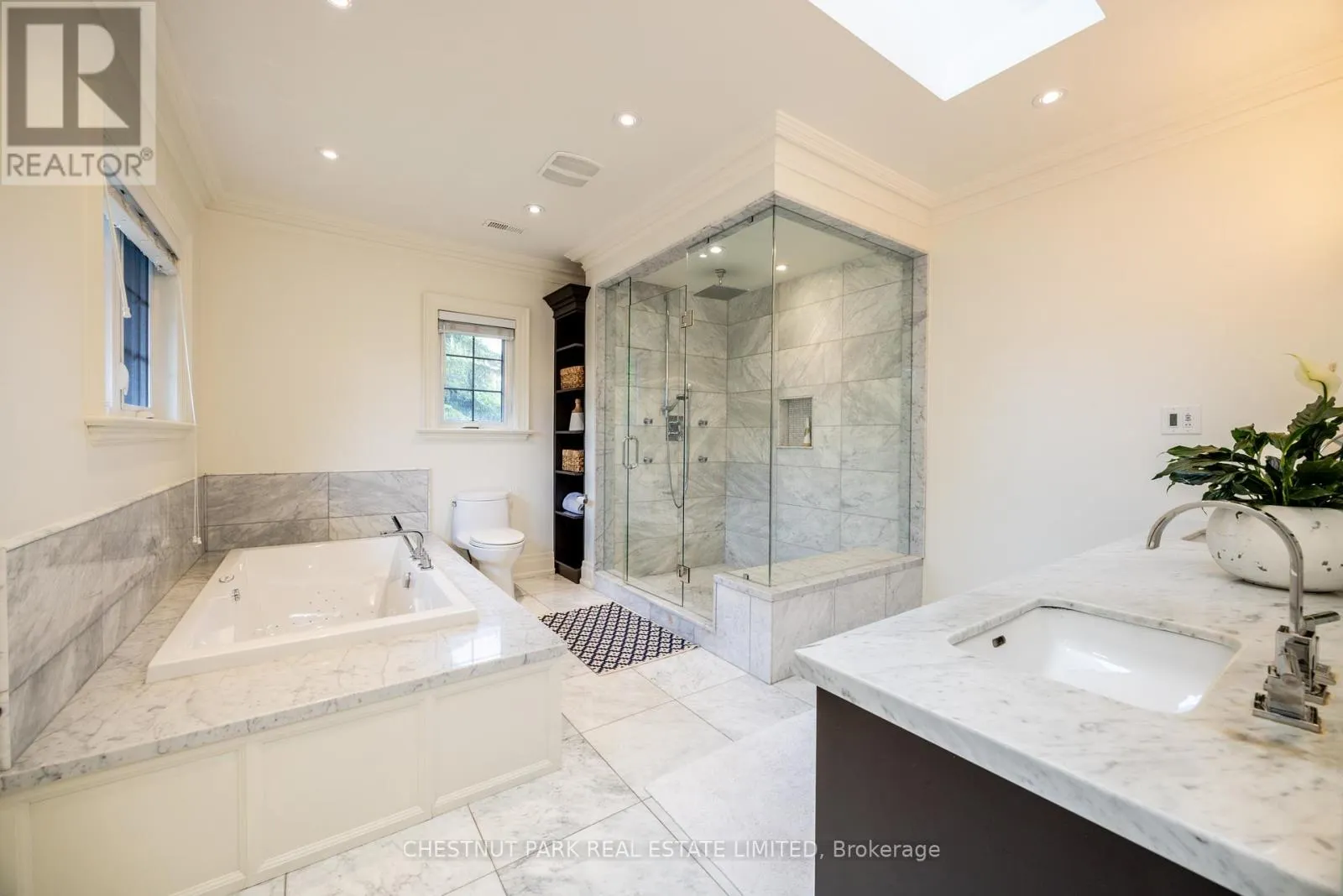 102 MILDENHALL ROAD