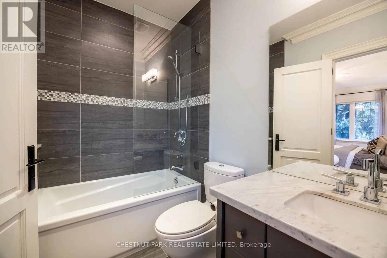102 MILDENHALL ROAD