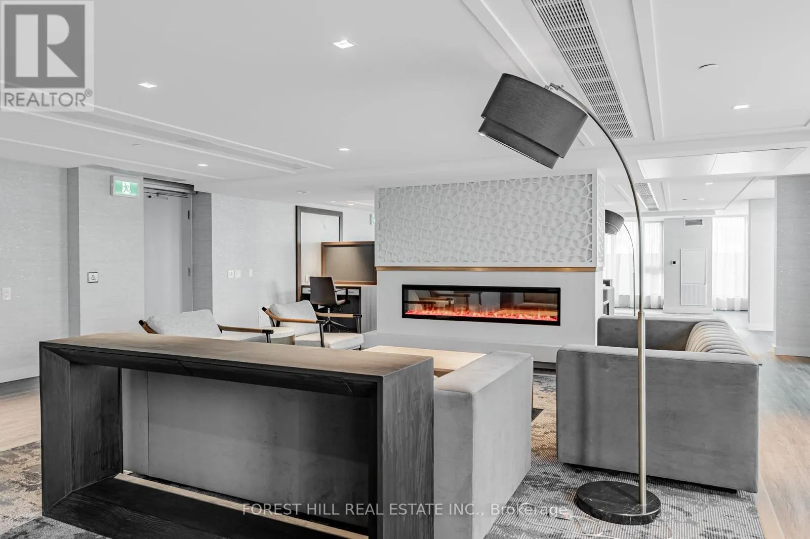301 - 543 RICHMOND STREET W