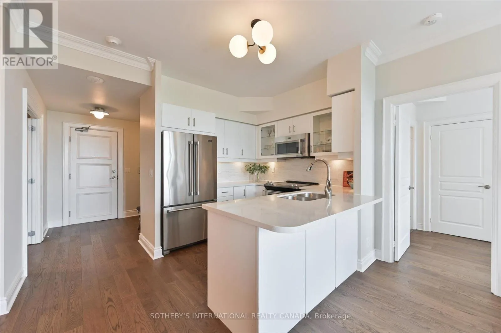 1101 - 10 DELISLE AVENUE