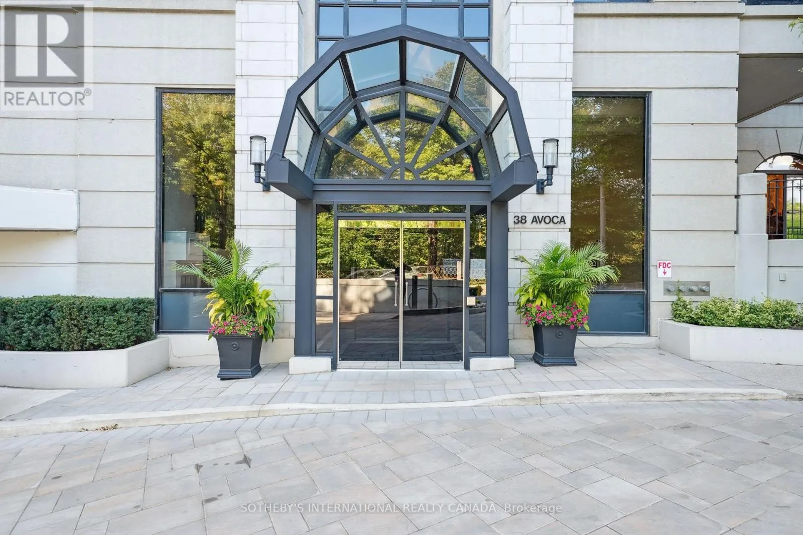 LPH08 - 38 AVOCA AVENUE