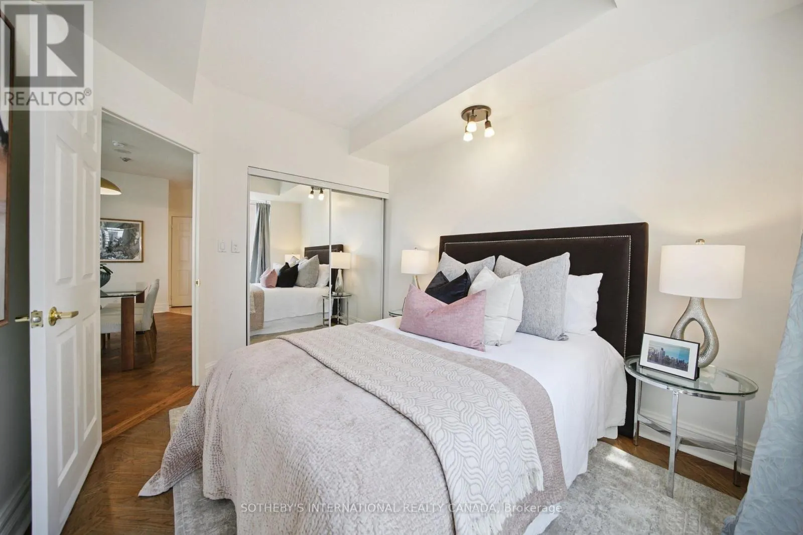LPH08 - 38 AVOCA AVENUE