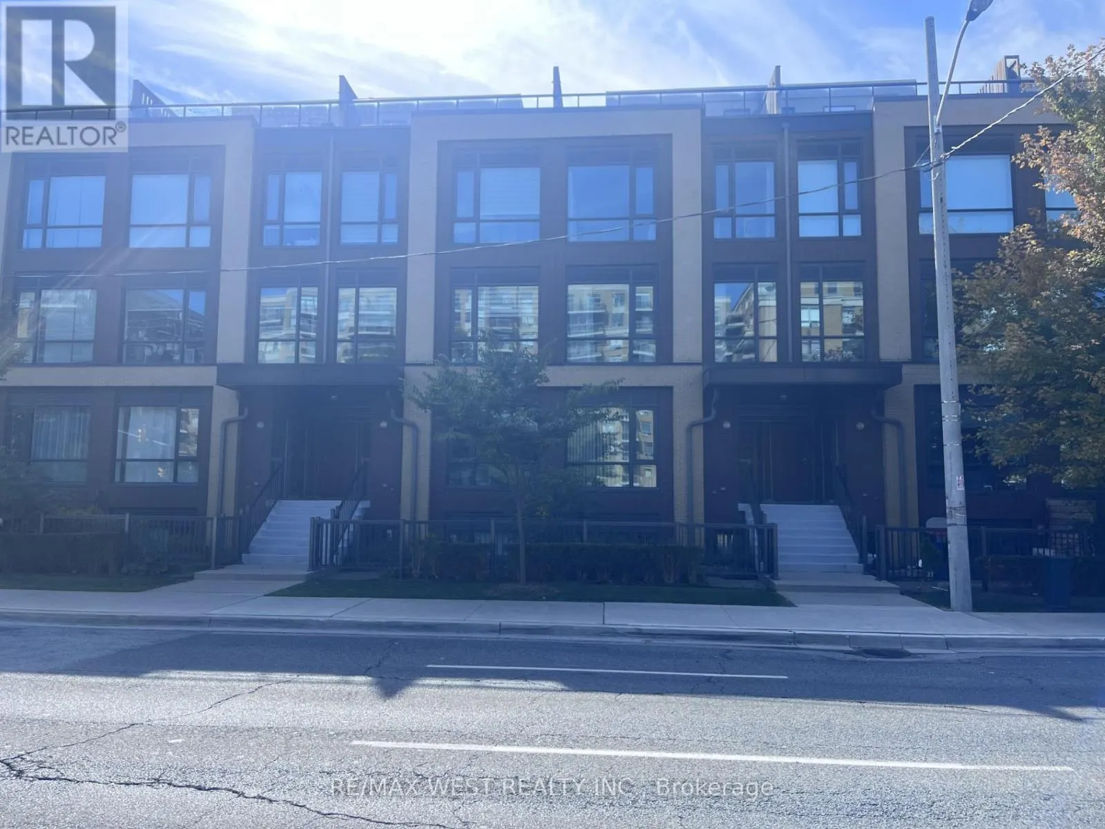310 - 639 LAWRENCE AVENUE W