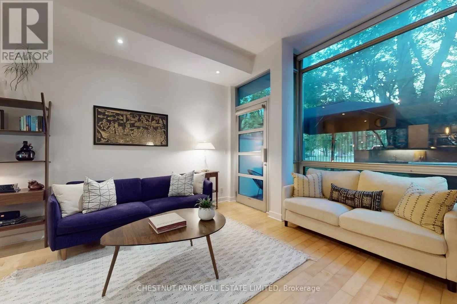 G06 - 350 WELLINGTON STREET W