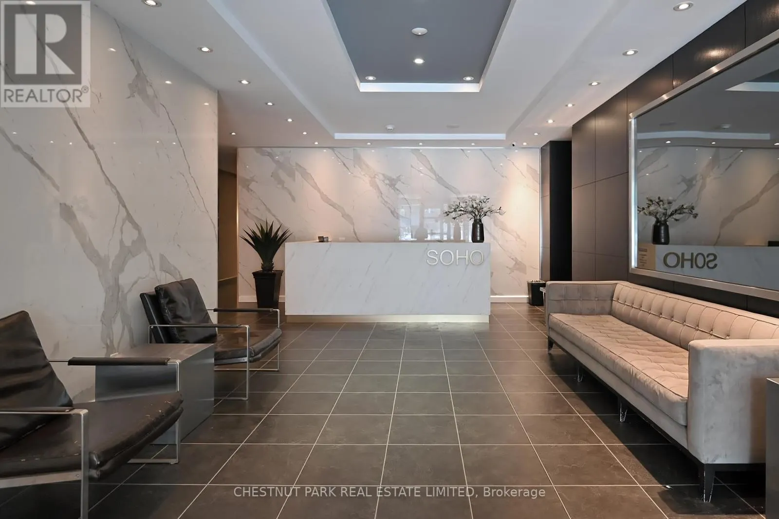 G06 - 350 WELLINGTON STREET W