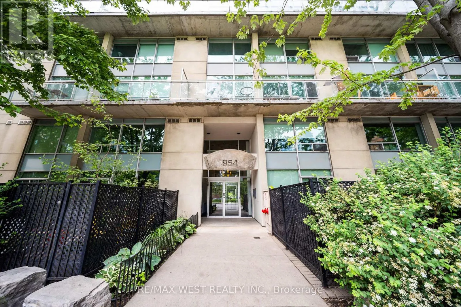 510 - 954 KING STREET W