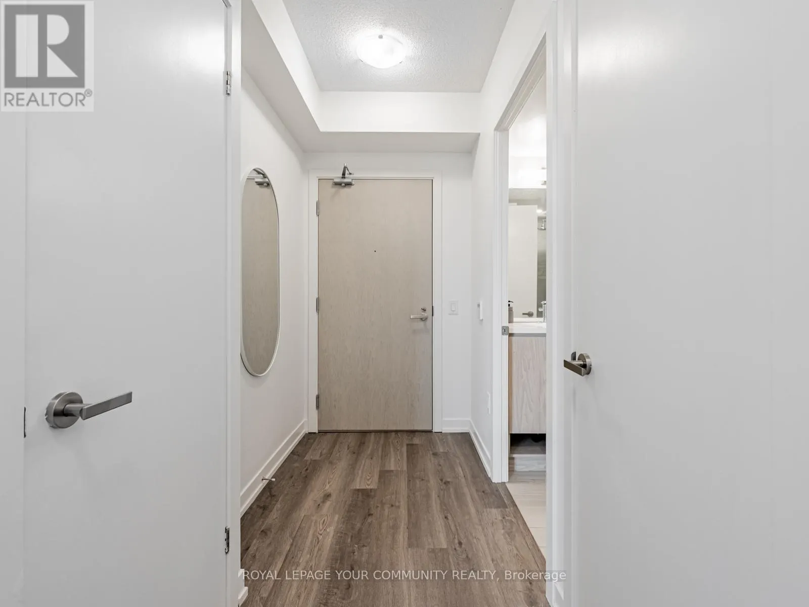 1611 - 55 COOPER STREET