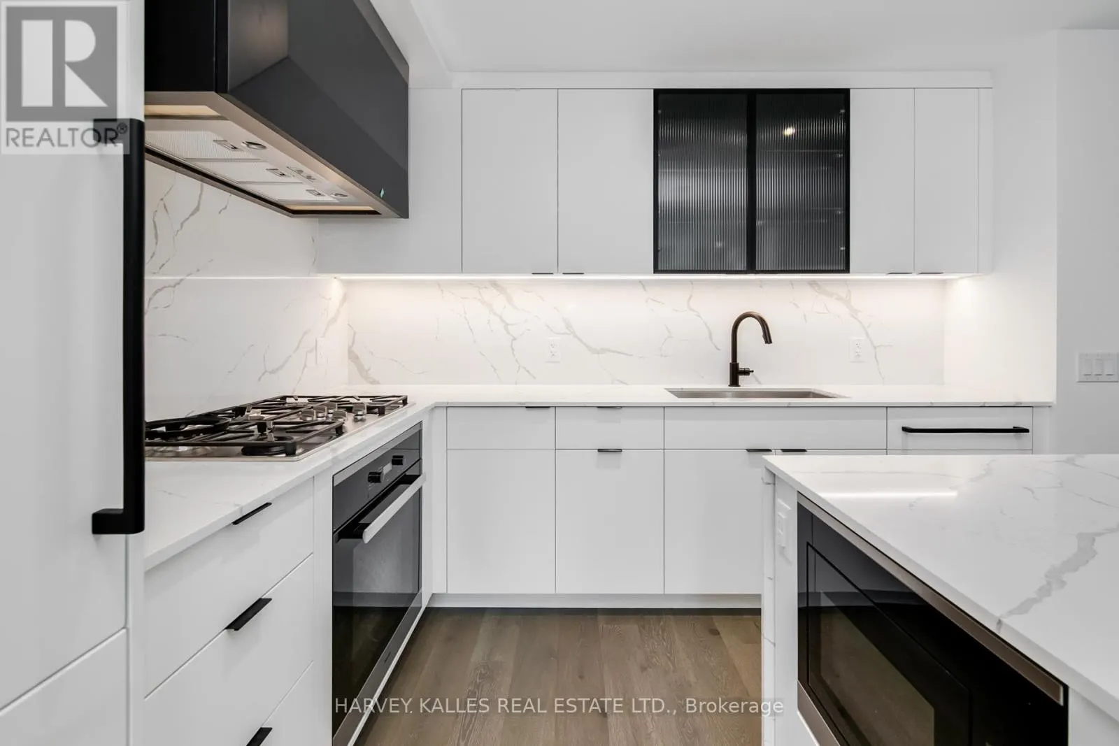 205 - 355 BEDFORD PARK AVENUE