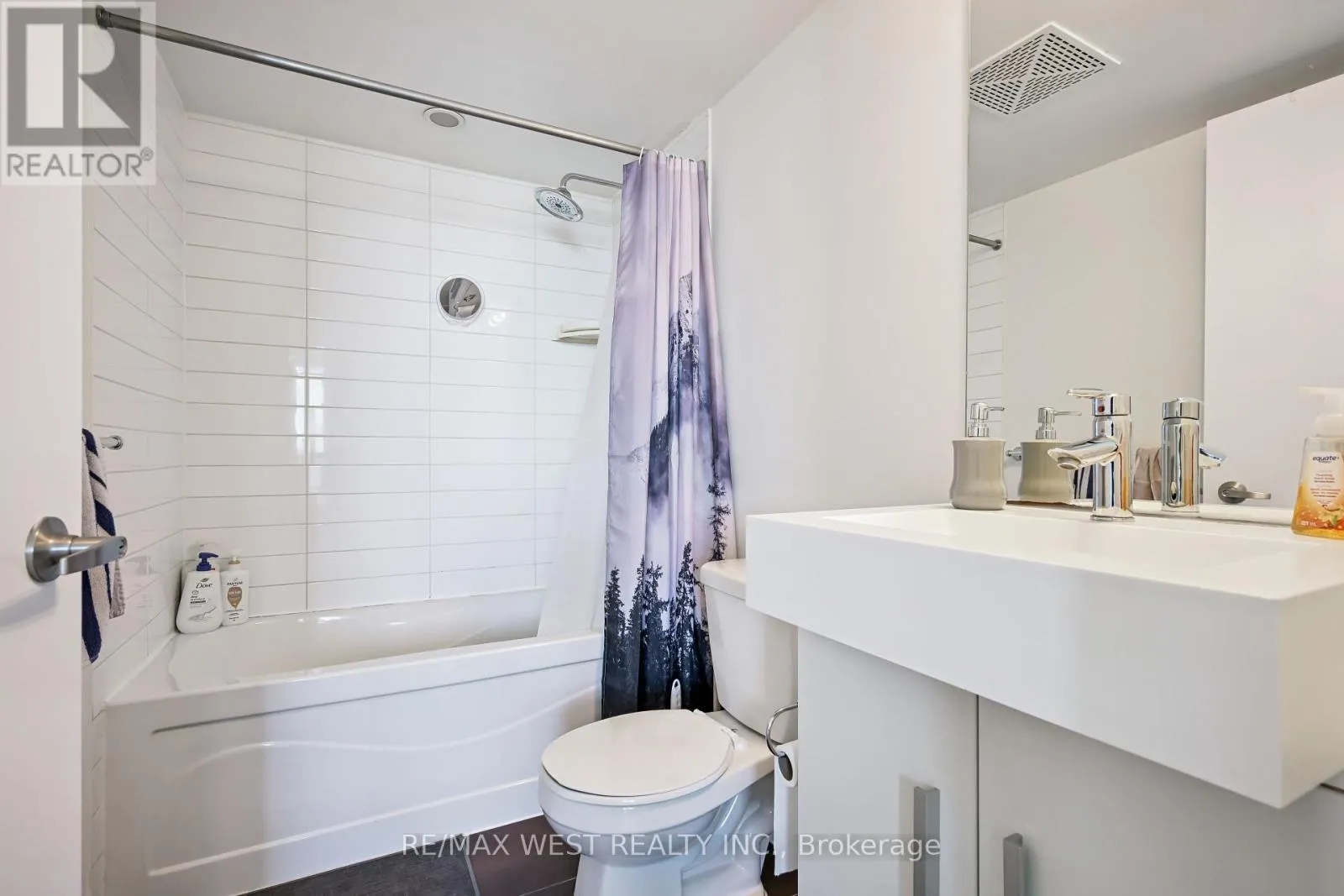 2612 - 38 DAN LECKIE WAY