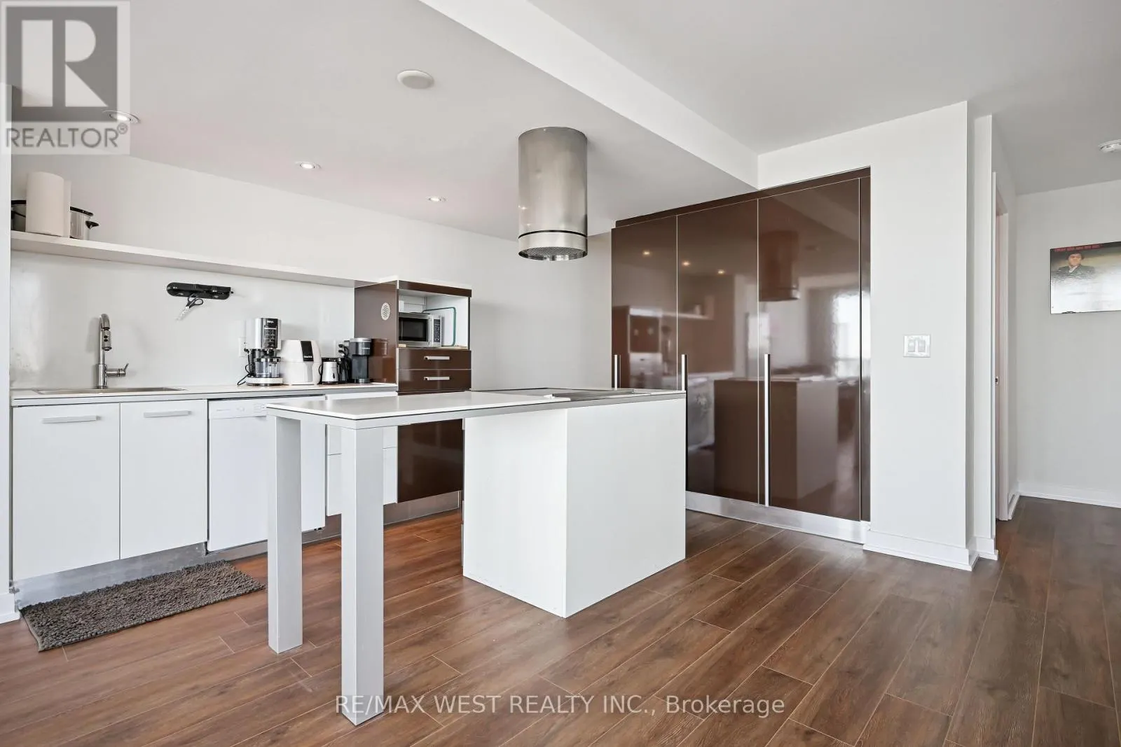 2612 - 38 DAN LECKIE WAY