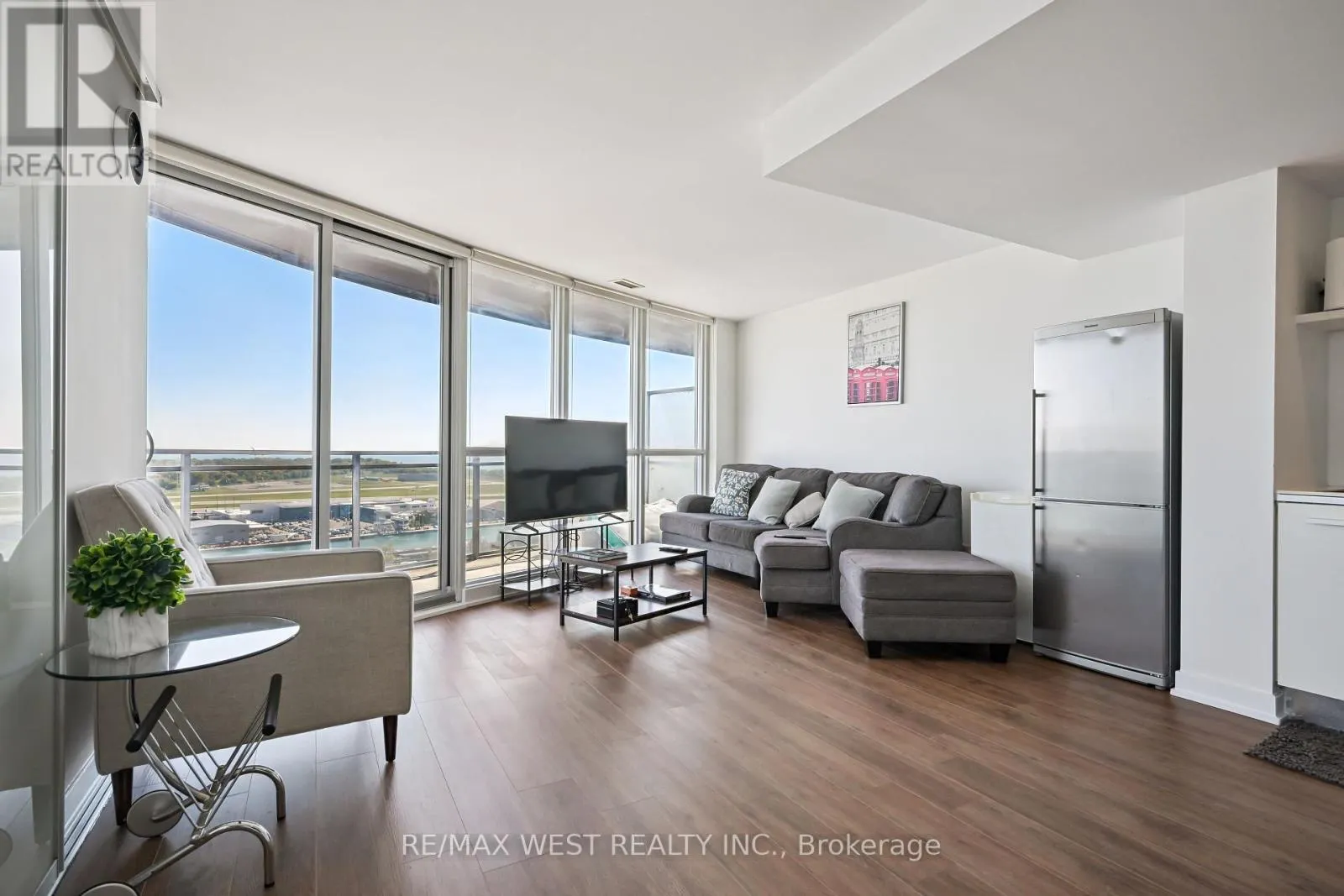 2612 - 38 DAN LECKIE WAY