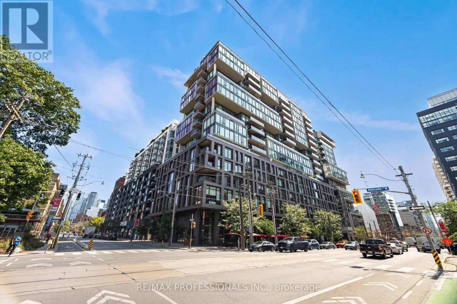 716 - 111 BATHURST STREET