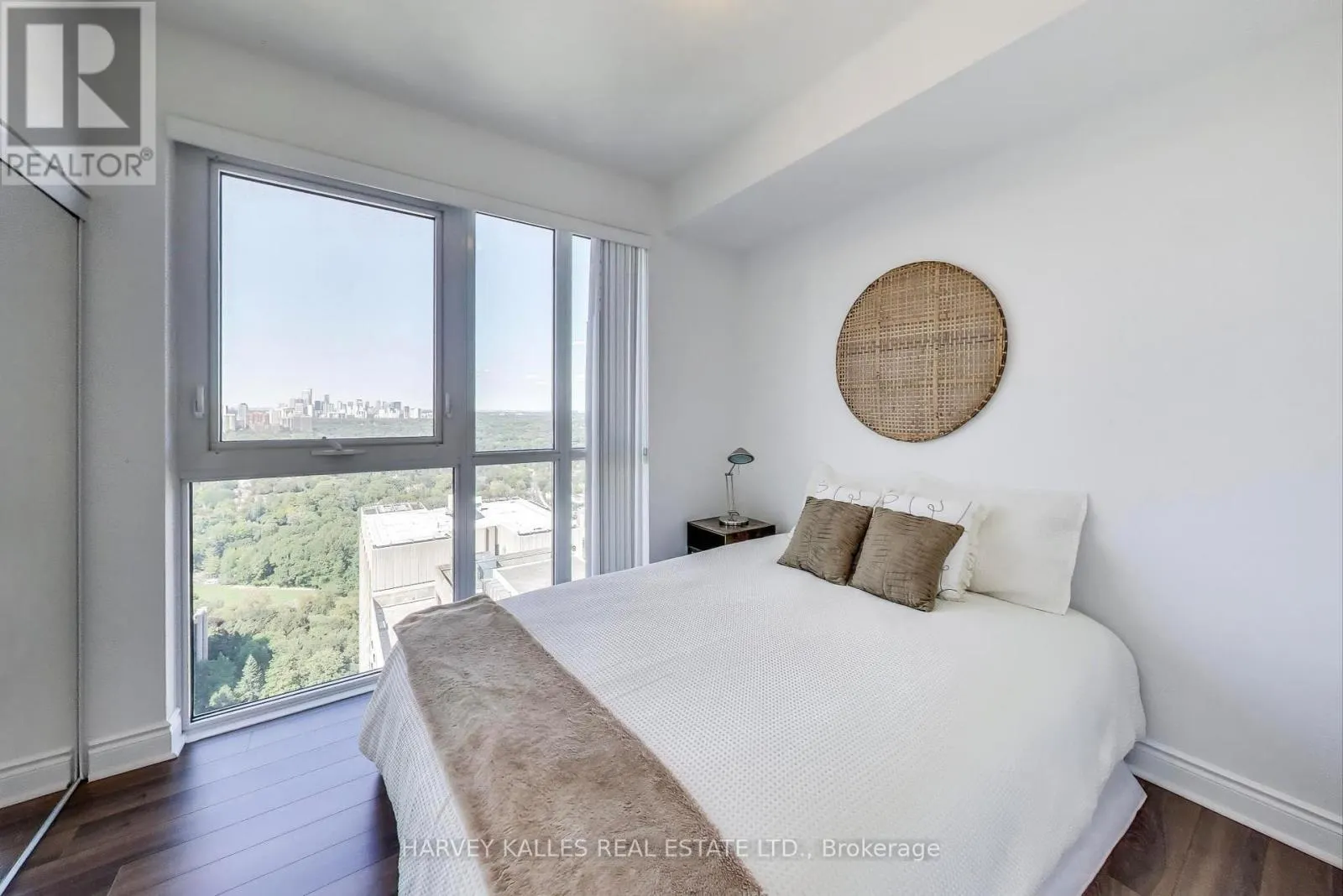 3609 - 28 TED ROGERS WAY