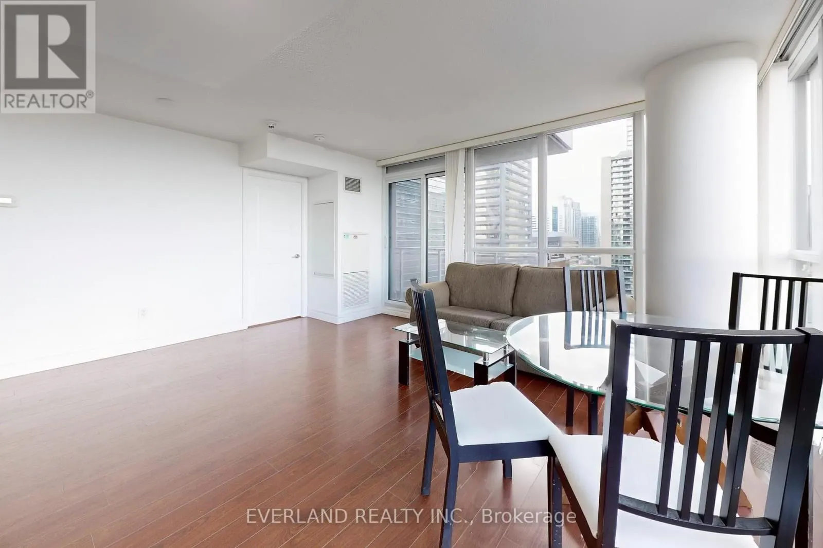 1604 - 23 SHEPPARD AVENUE E