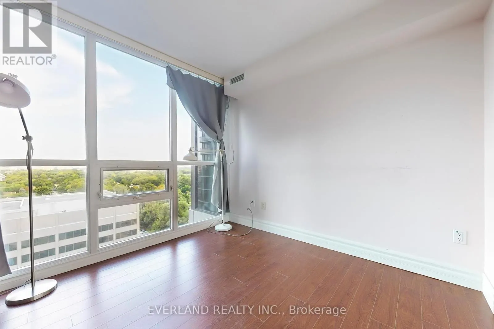 1604 - 23 SHEPPARD AVENUE E