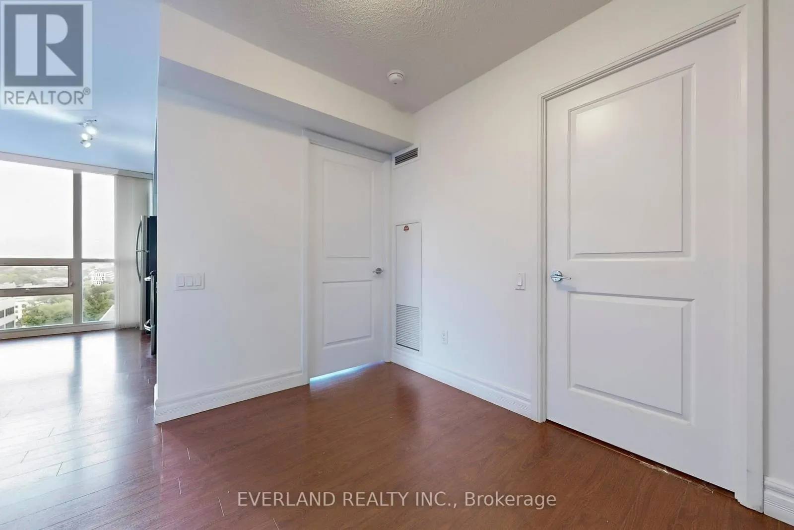 1604 - 23 SHEPPARD AVENUE E