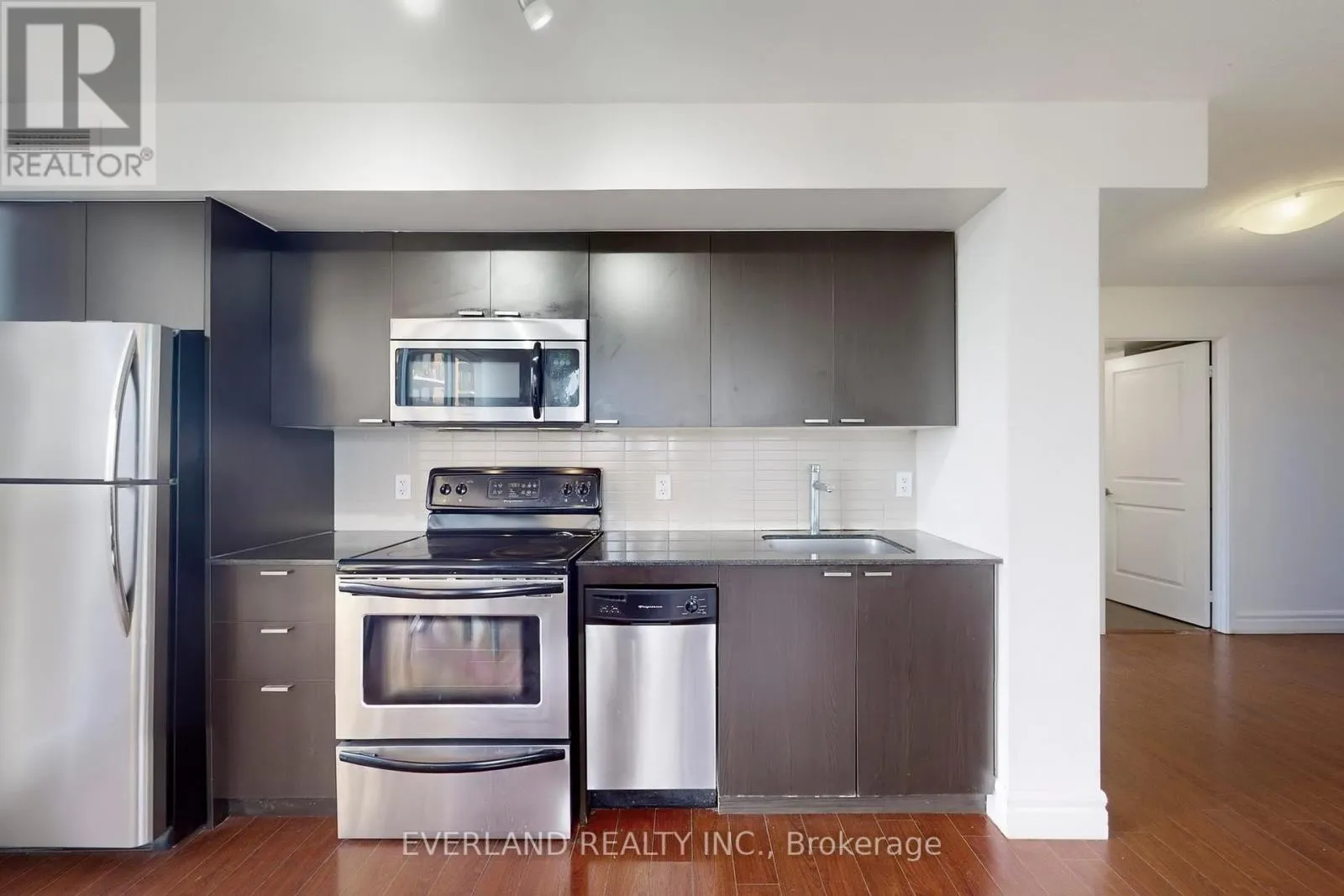 1604 - 23 SHEPPARD AVENUE E
