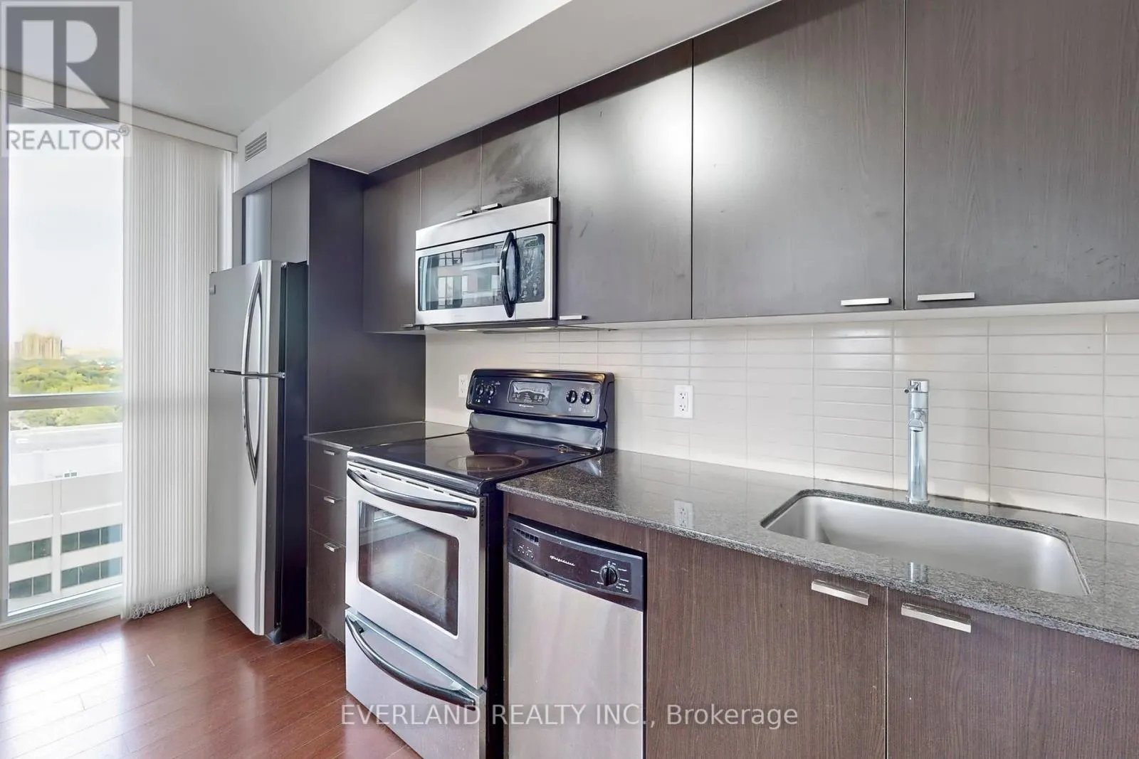1604 - 23 SHEPPARD AVENUE E