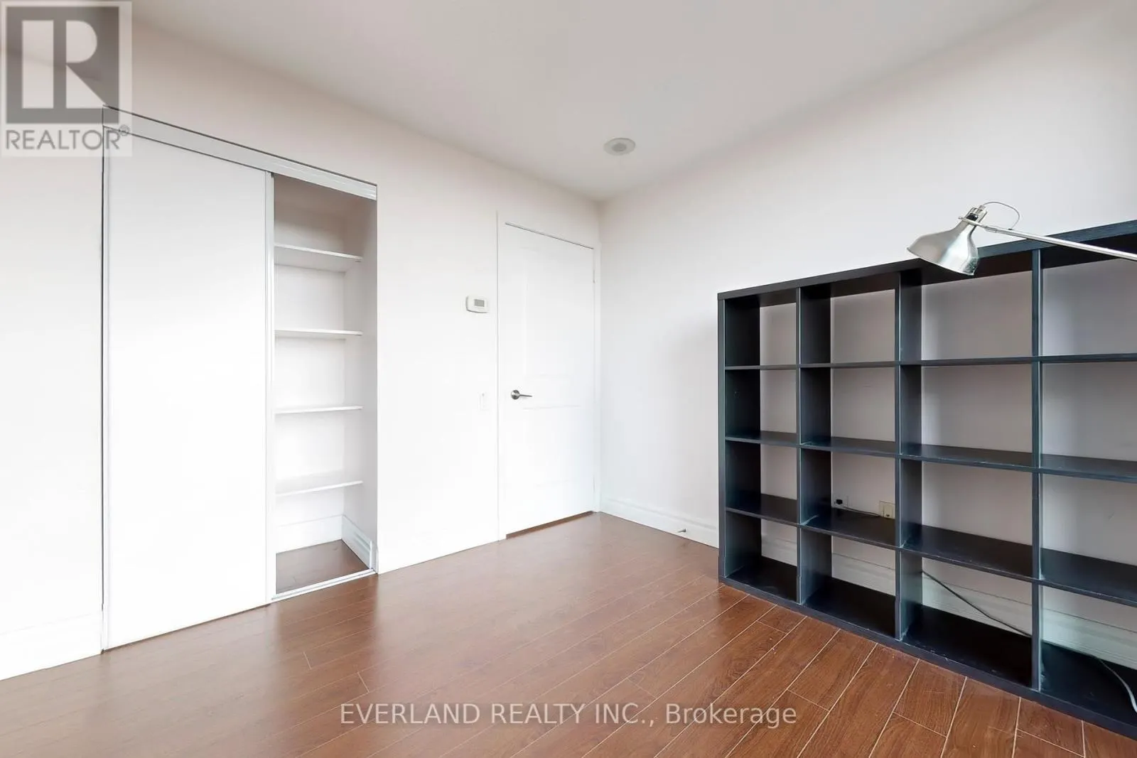 1604 - 23 SHEPPARD AVENUE E