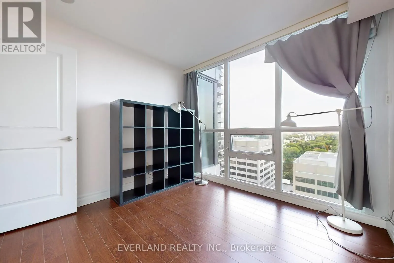 1604 - 23 SHEPPARD AVENUE E