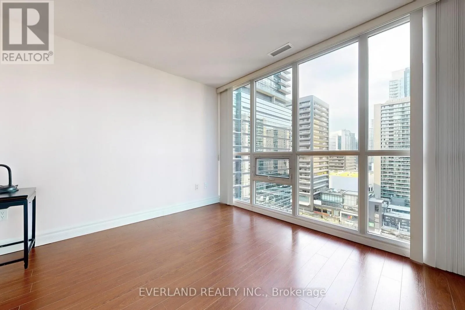 1604 - 23 SHEPPARD AVENUE E