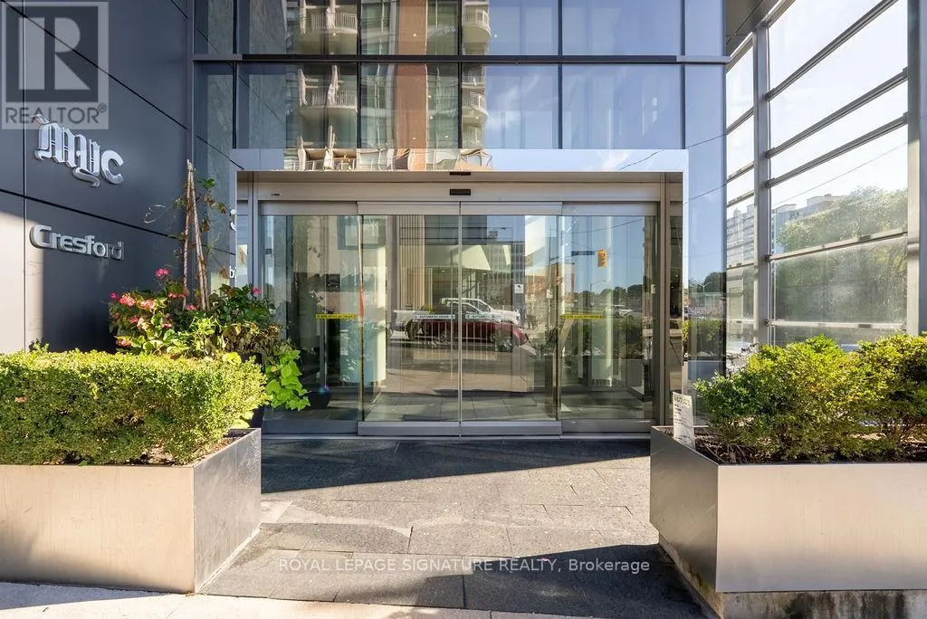 2001 - 1815 YONGE STREET
