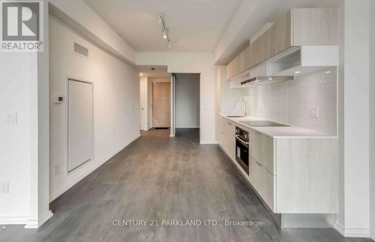 632 - 8 HILLSDALE AVENUE E