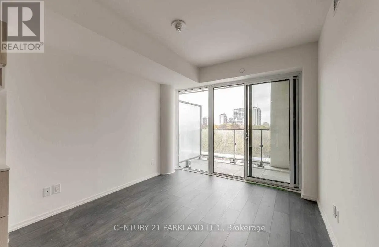 632 - 8 HILLSDALE AVENUE E