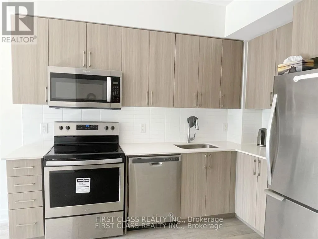 708 - 591 SHEPPARD AVENUE E