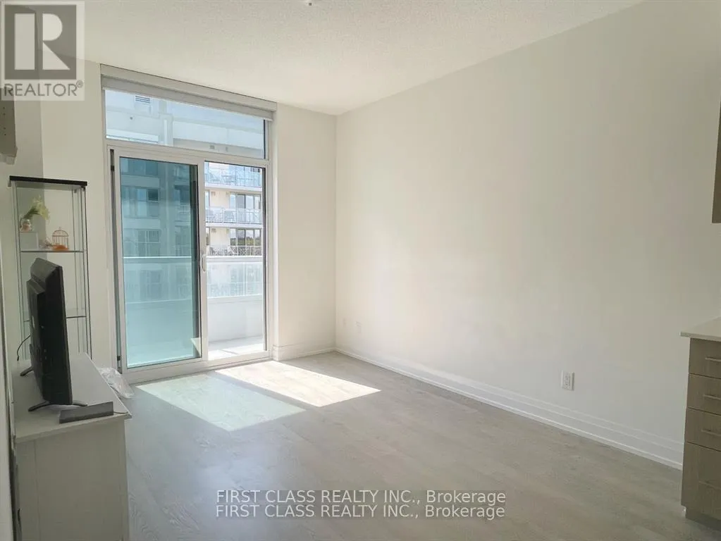 708 - 591 SHEPPARD AVENUE E