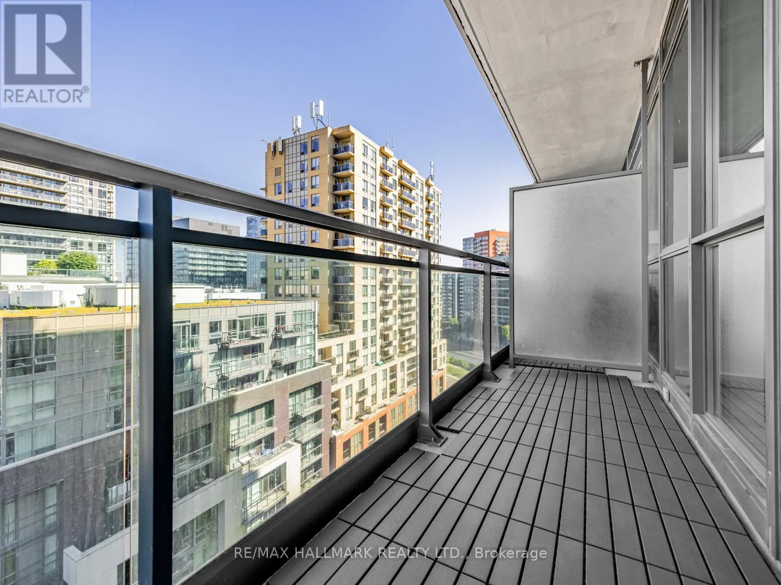 1104 - 1171 QUEEN STREET W