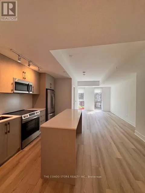 201 - 8 MANOR ROAD W