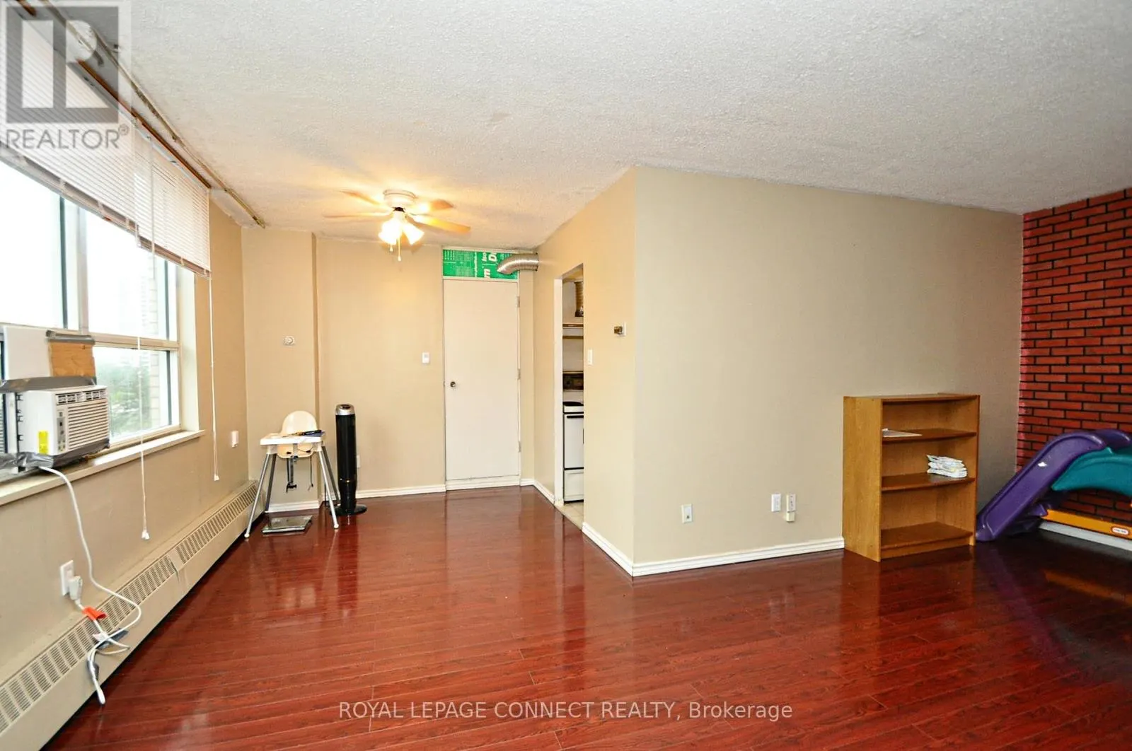 407 - 5 PARKWAY FOREST DRIVE