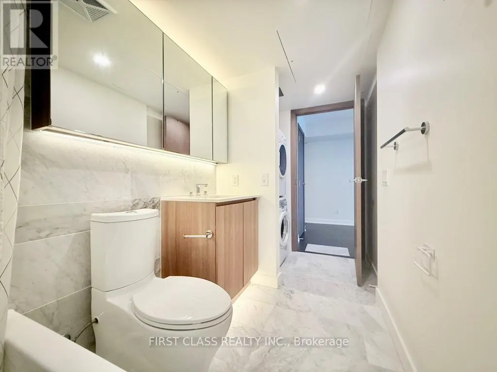 19 BATHURST STREET