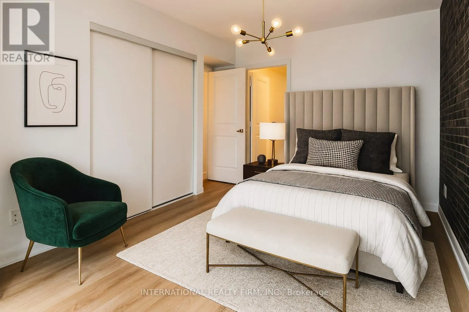 209 - 5793 YONGE STREET
