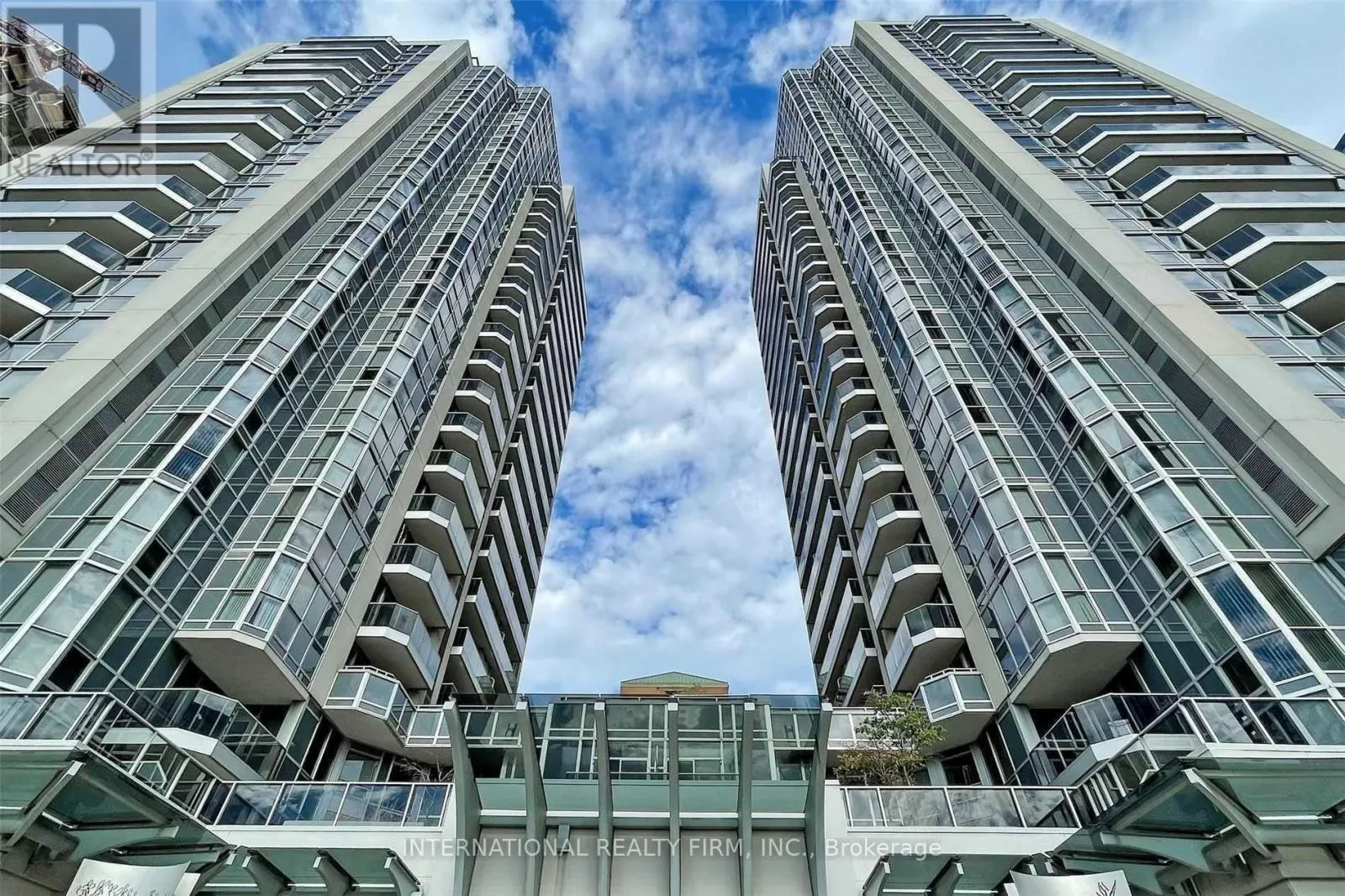 209 - 5793 YONGE STREET