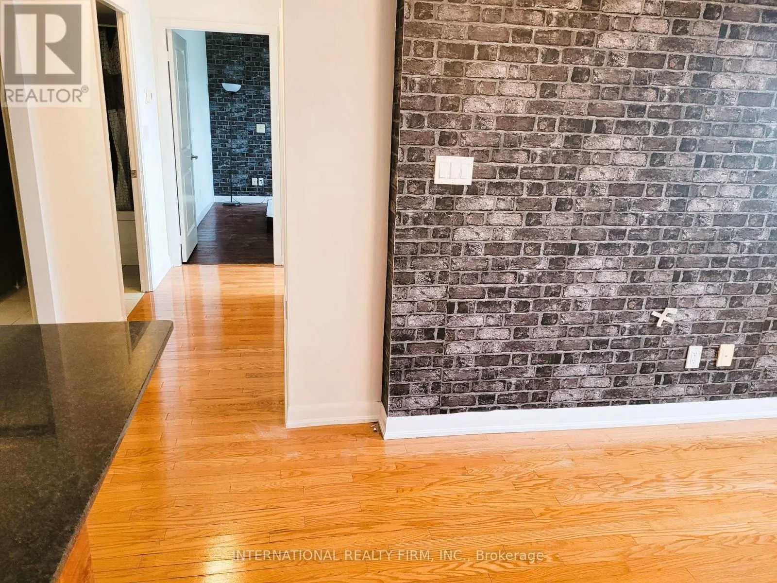 209 - 5793 YONGE STREET